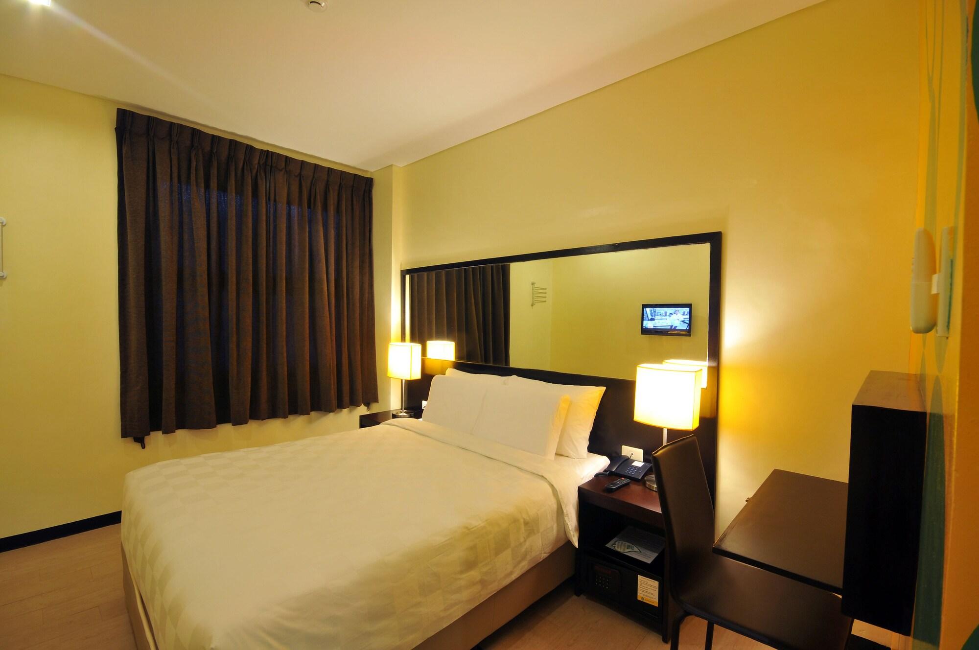 Go Hotels Dumaguete Dumaguete City Buitenkant foto