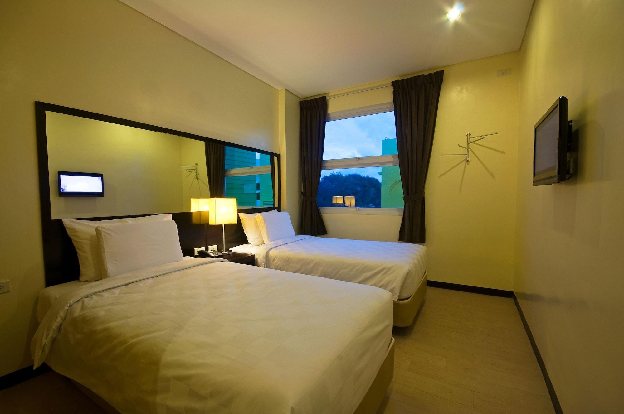 Go Hotels Dumaguete Dumaguete City Buitenkant foto